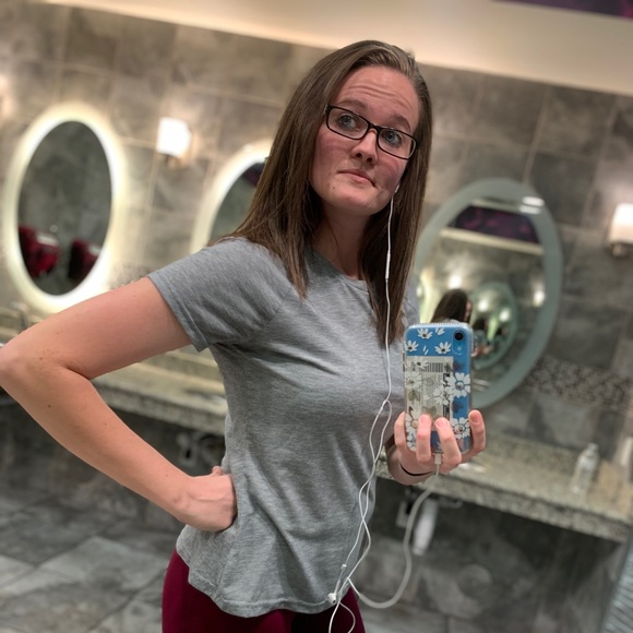 Meet your Posher, Kimberly - Picture 1 of 1